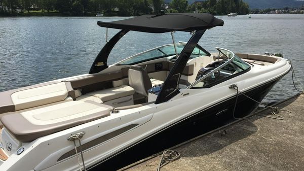 Sea Ray 250 SLX 