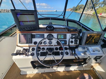 Chris-Craft 315 Commander image