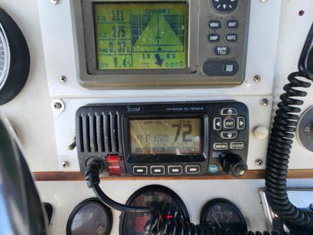 Chris-Craft 315 Commander image