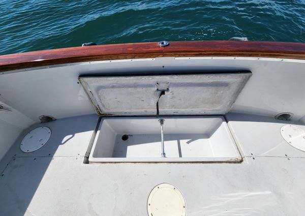 Chris-Craft 315 Commander image