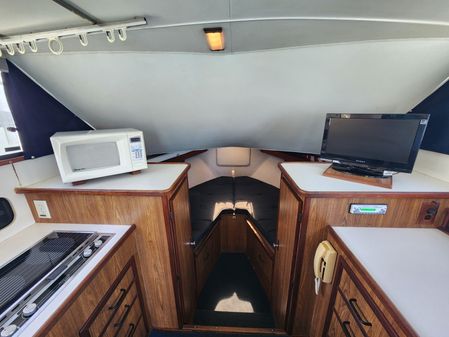 Chris-Craft 315 Commander image