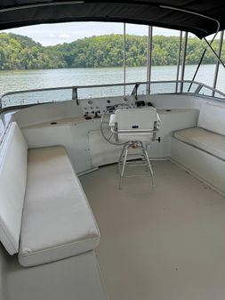 Sharpe 75-HOUSEBOAT image