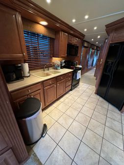 Sharpe 75-HOUSEBOAT image