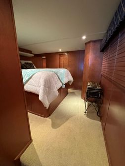 Sharpe 75-HOUSEBOAT image