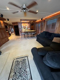 Sharpe 75-HOUSEBOAT image