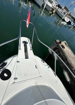 Boston-whaler 26-CONQUEST image