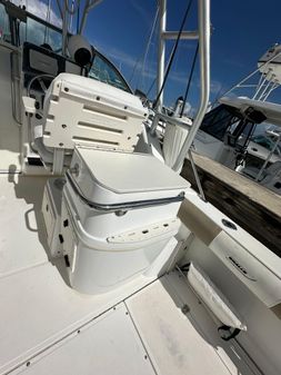 Boston-whaler 26-CONQUEST image