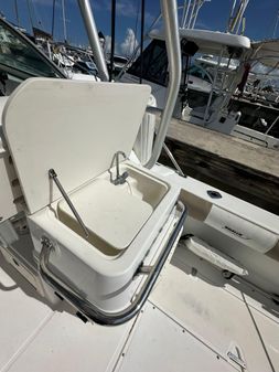 Boston-whaler 26-CONQUEST image