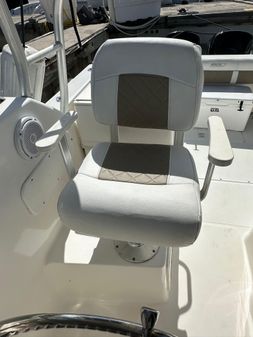 Boston-whaler 26-CONQUEST image