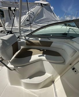 Boston-whaler 26-CONQUEST image