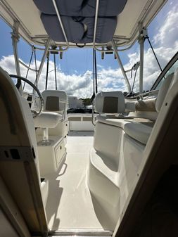 Boston-whaler 26-CONQUEST image