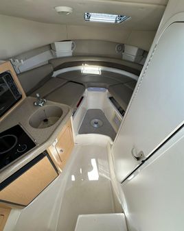 Boston-whaler 26-CONQUEST image