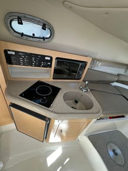 Boston-whaler 26-CONQUEST image