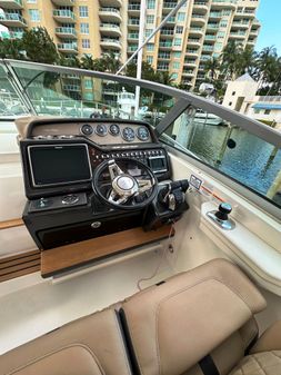 Sea Ray 350 Sundancer image