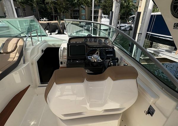 Sea Ray 350 Sundancer image