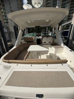 Sea Ray 350 Sundancer image