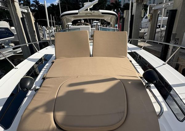 Sea Ray 350 Sundancer image