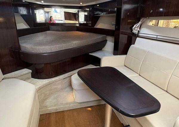 Sea Ray 350 Sundancer image