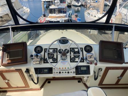 Tollycraft 40-SUNDECK-MOTOR-YACHT image