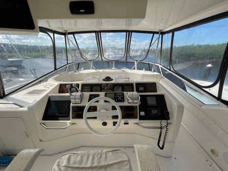 Sea-ray 550-SEDAN-BRIDGE image