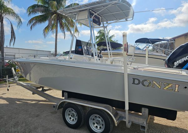 Donzi F23-CENTER-CONSOLE image