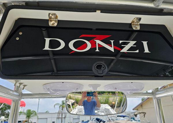 Donzi F23-CENTER-CONSOLE image