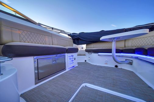 Sea Ray 280 SLX image