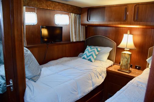 Hatteras 67 Cockpit Motor Yacht image