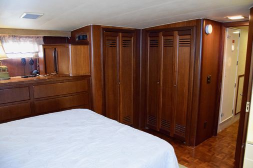 Hatteras 67 Cockpit Motor Yacht image