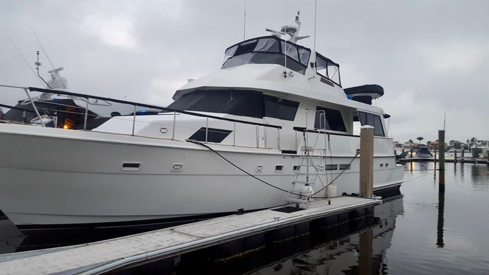 Hatteras 67-COCKPIT-MOTOR-YACHT - main image