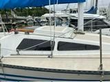 Lancer 27' Power sailor image