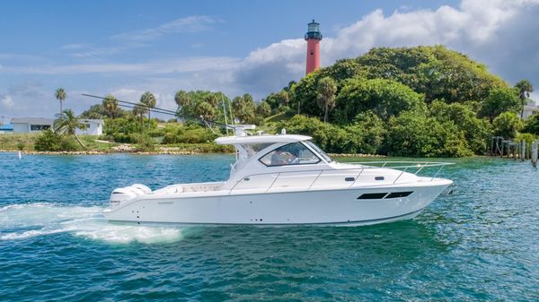 Pursuit OS 355 Offshore