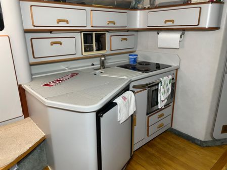 Sea Ray 350 Sundancer image