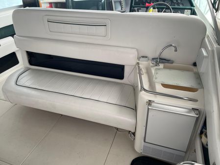 Sea Ray 350 Sundancer image