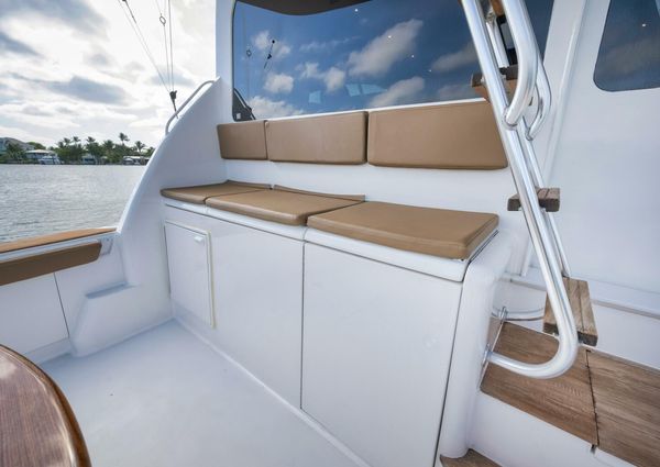 Ocean Yachts Convertible image