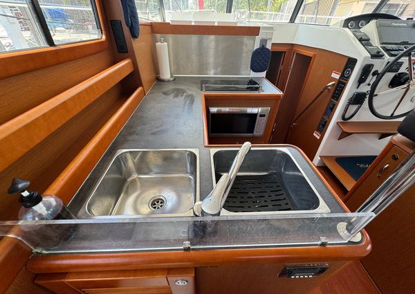 Beneteau Swift Trawler 34 image