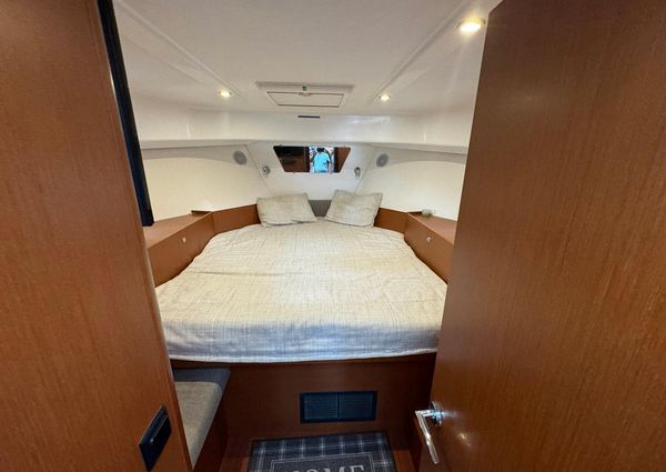 Beneteau Swift Trawler 34 image