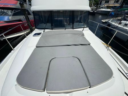 Beneteau Swift Trawler 34 image