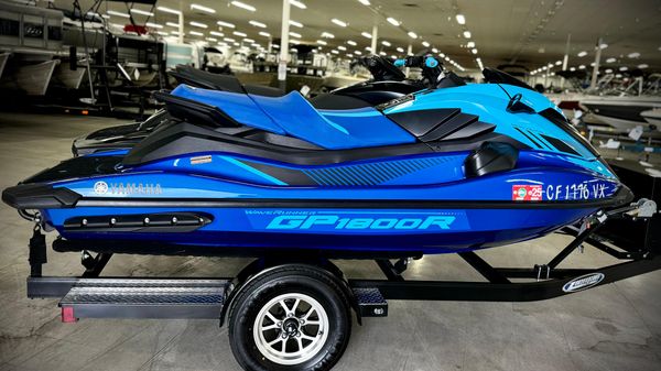 Yamaha WaveRunner GP1800R HO