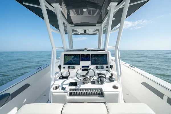 Invincible 33 Catamaran image