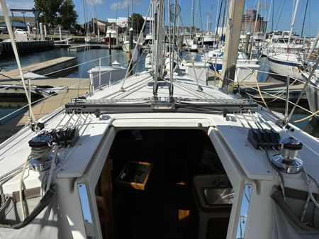 Catalina 310 image