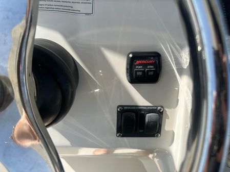 Boston Whaler 320 Outrage image