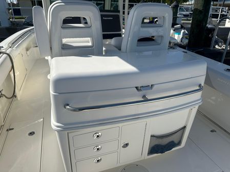 Boston Whaler 320 Outrage image