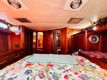 Gulfstar 47-SAILMASTER image