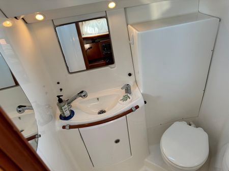 Beneteau 393 image