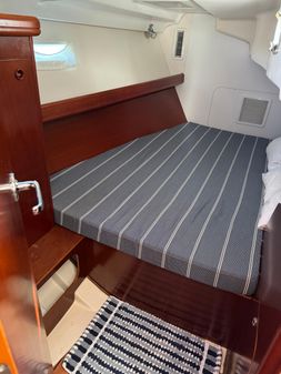 Beneteau 393 image