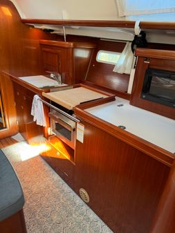 Beneteau 393 image