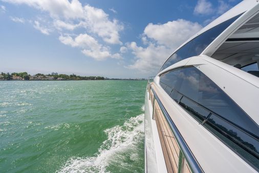 Pershing 62 image