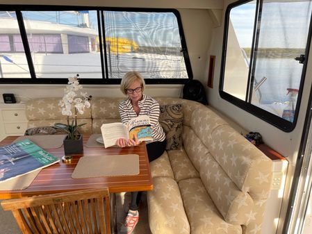 Seawind Venturer 42 Power Cat image