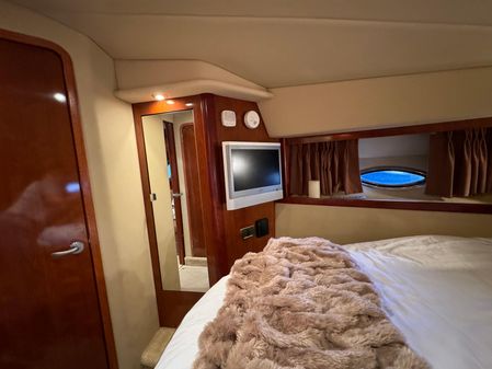 Sea Ray 38 Sundancer image